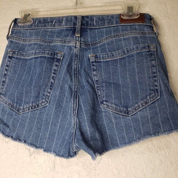 Hollister High-Rise Mom Denim Jean Shorts 28 - Picture 9 of 13